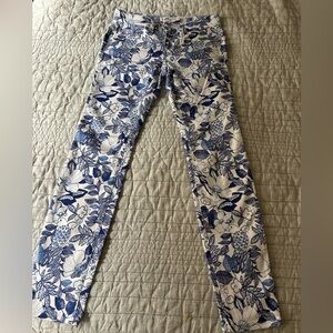 Vineyard Vines blue and white jeans size 0